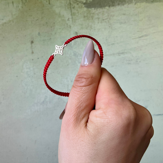 Pulsera Nudo de Bruja Plata 925 con Hilo Rojo
