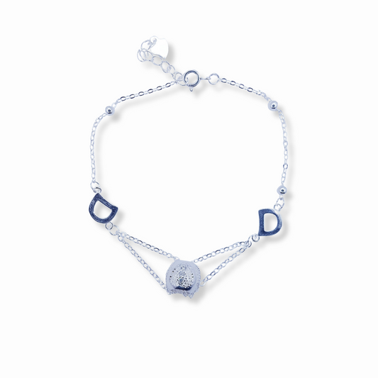 PULSERA CON LETRA D Y ROSA CENTRAL