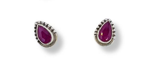 AROS CON PIEDRA NATURAL EN FORMA DE GOTA